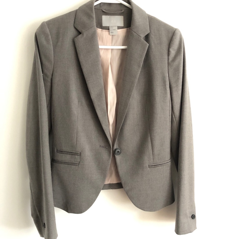 H&M Fitted Gray Blazer, size 4
